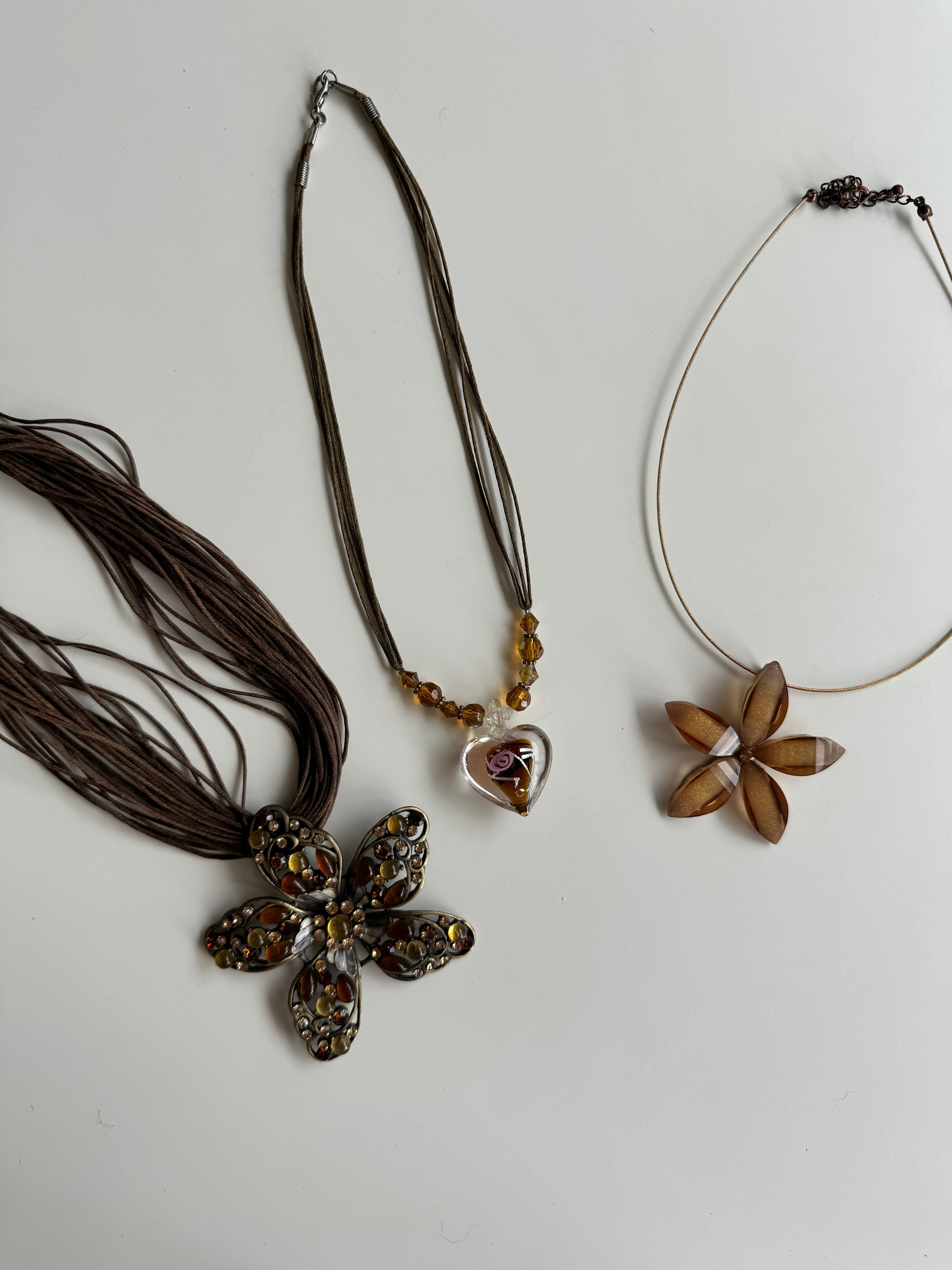 Vintage Flower Pendant Necklace