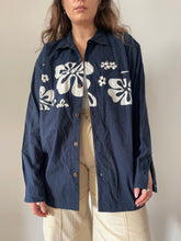 Load image into Gallery viewer, Vintage Gotcha Button Up Shirt (L)
