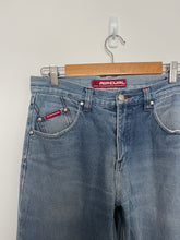 Load image into Gallery viewer, Vintage Rip Curl Jeans (30)
