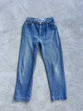 Load image into Gallery viewer, Vintage Jeans West Jeans (6-8)
