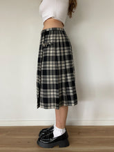 Load image into Gallery viewer, Vintage Fletcher Jones Tartan Skirt (14)
