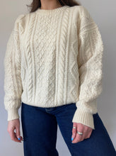 Load image into Gallery viewer, Vintage Cable Knit Jumper (M)
